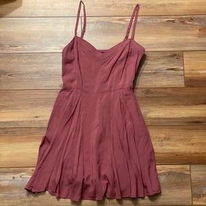 Dusty rose dress. Adjustable straps.